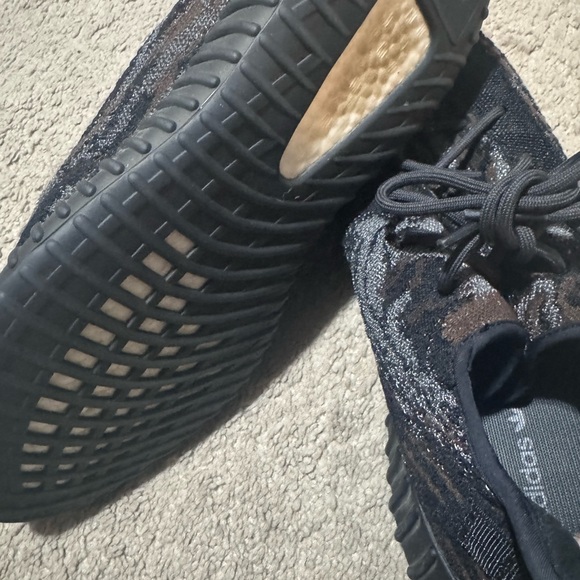 2021
Yeezy Boost 350 V2 'MX Rock' - Picture 6 of 7